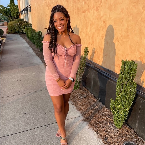 Meet your Posher, Jayda - Picture 2 of 3